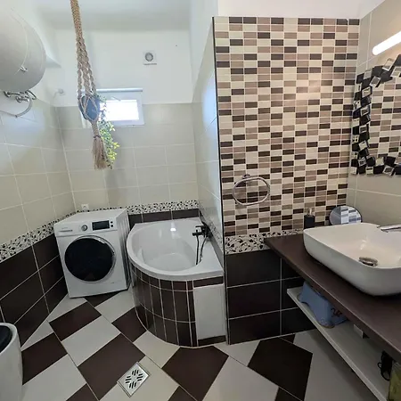 Apartment In Balatonlelle 54842