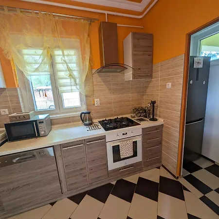 In Balatonlelle 54842 Kishegy (Somogy)